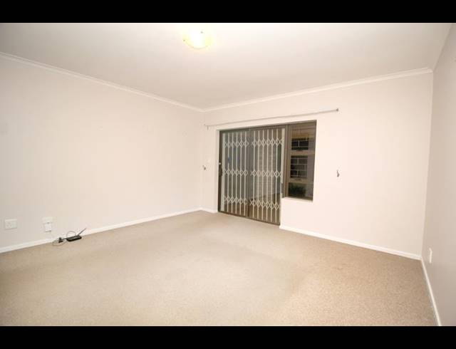 2 BEDROOM TOWNHOUSE FOR SALE IN LINKSIDE